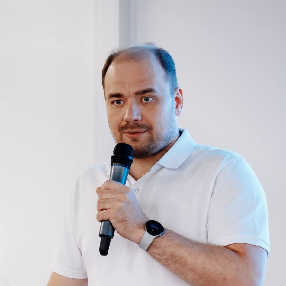 Михаил Соколов